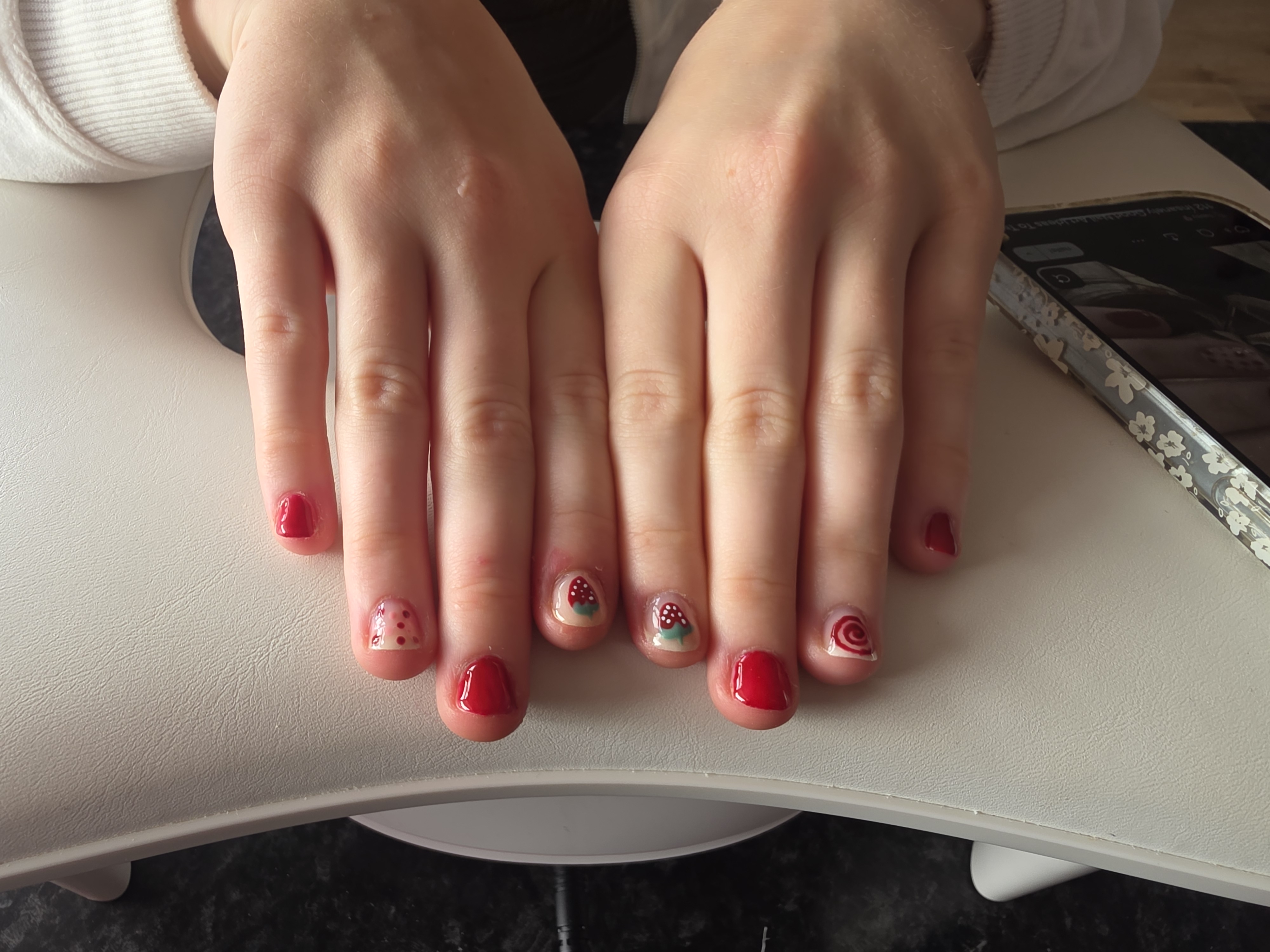 Nail set - strawberry nails