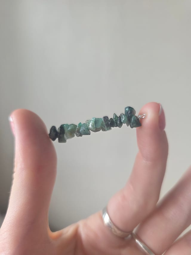 Permanent jewellery - piece, emerlad connector