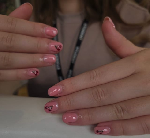 Nail set - pink nails with cherry