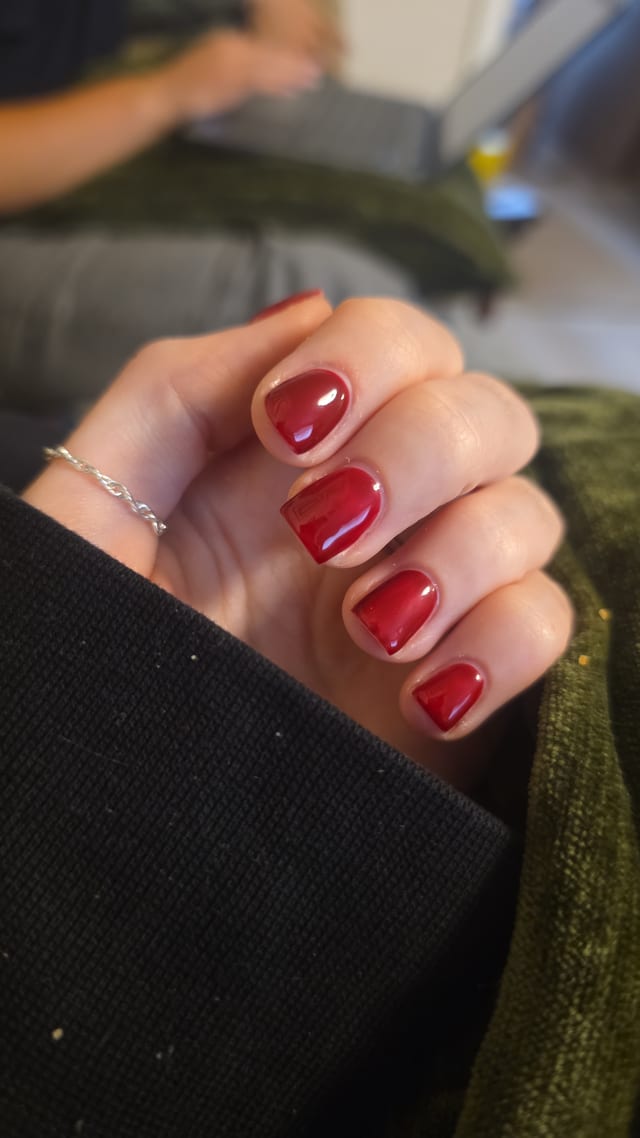 Nail set - plain red nails square